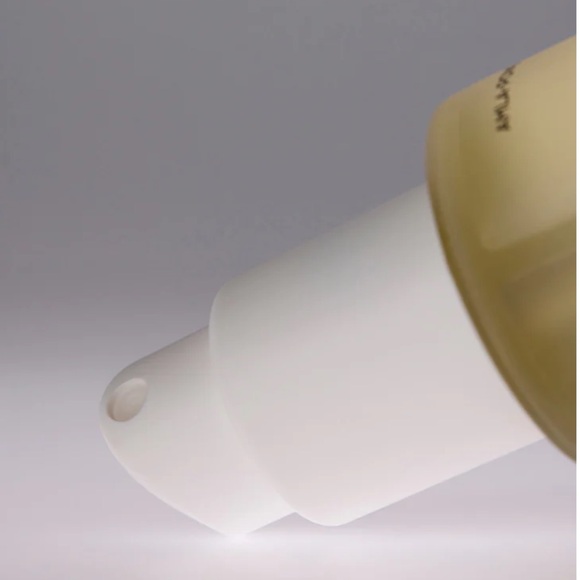 ALO Magnesium Reset Spray - Picture 7 of 7